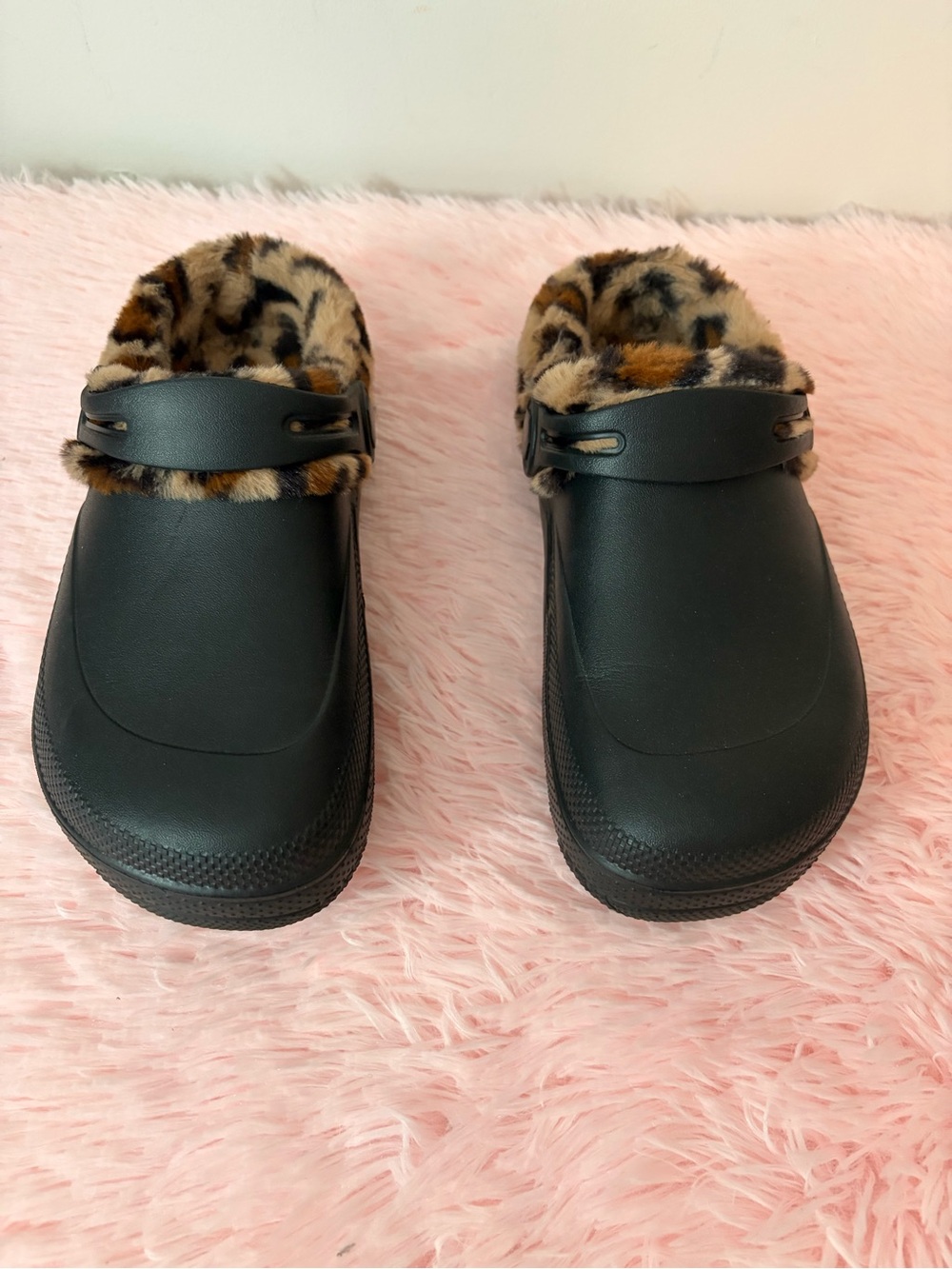 Black Faux Leather Mule Clogs with Leopard Fur Lining